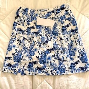 Beautiful brand new women’s toile floral golf skirt